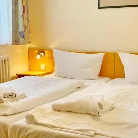 - Anna Anna App 31 *